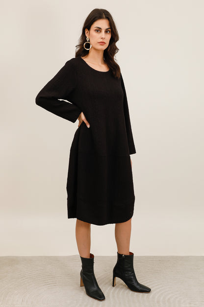 A193-R14 - Dress