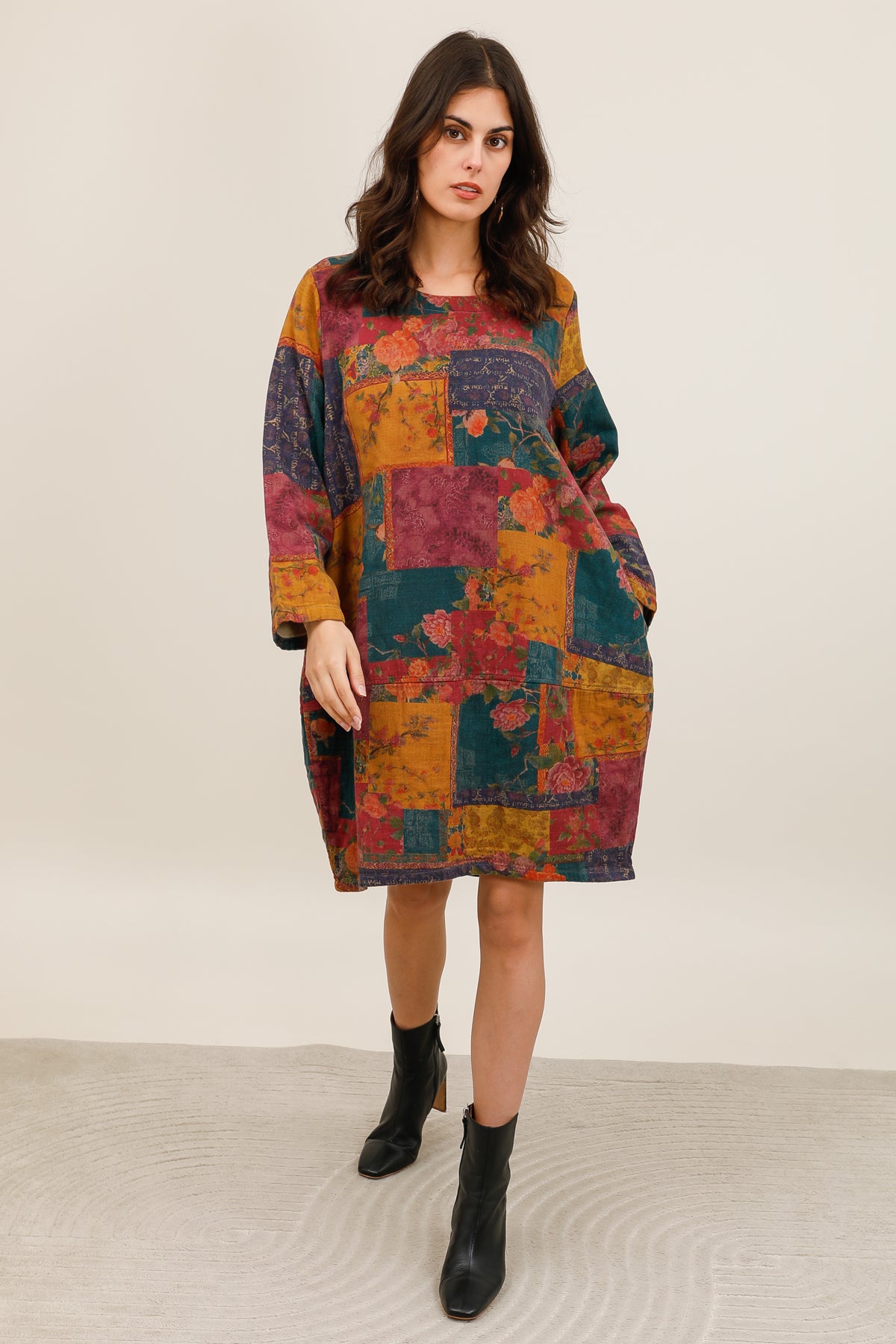 A211-R244 - Dress