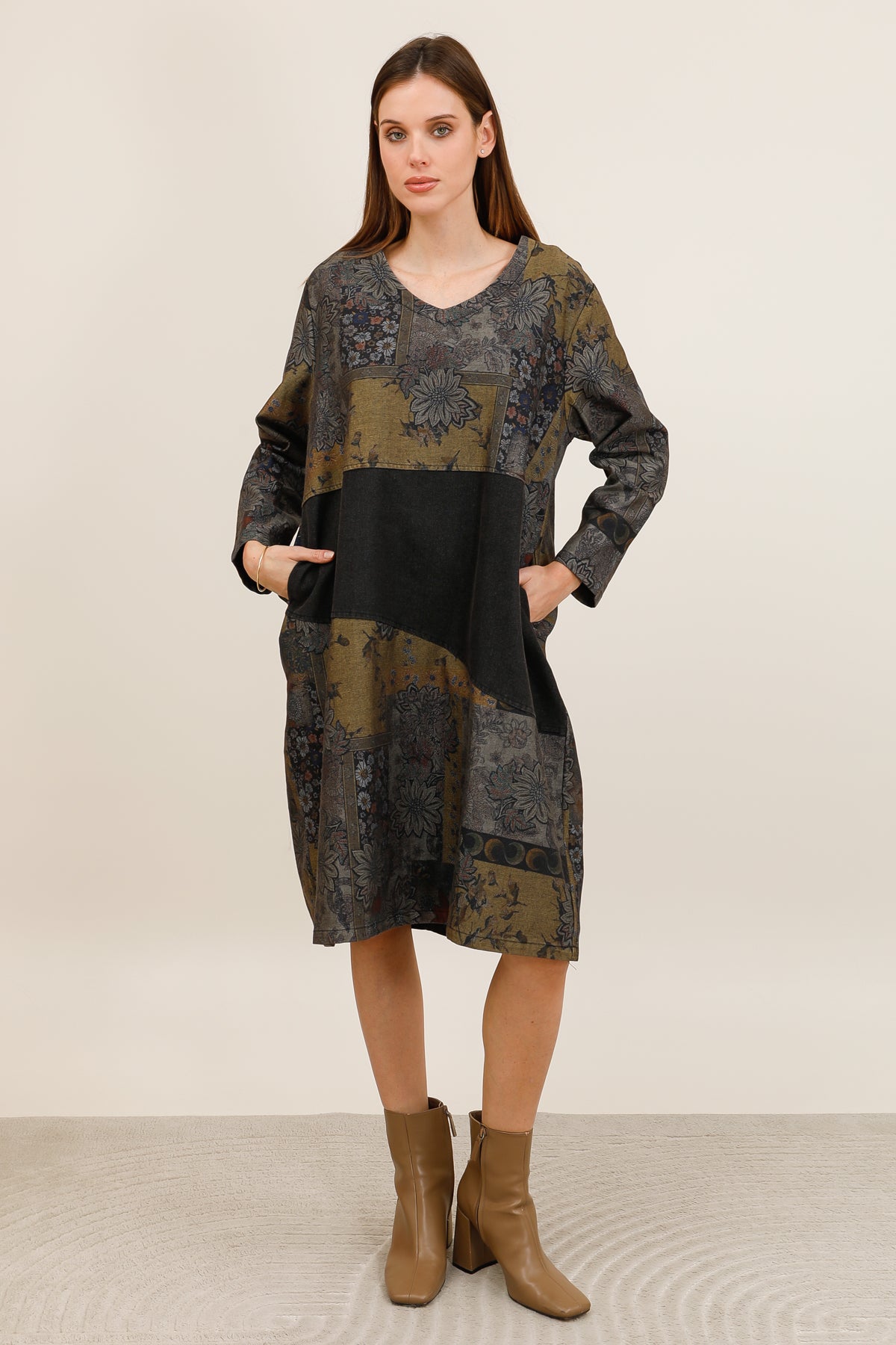 A215-R246 - Dress