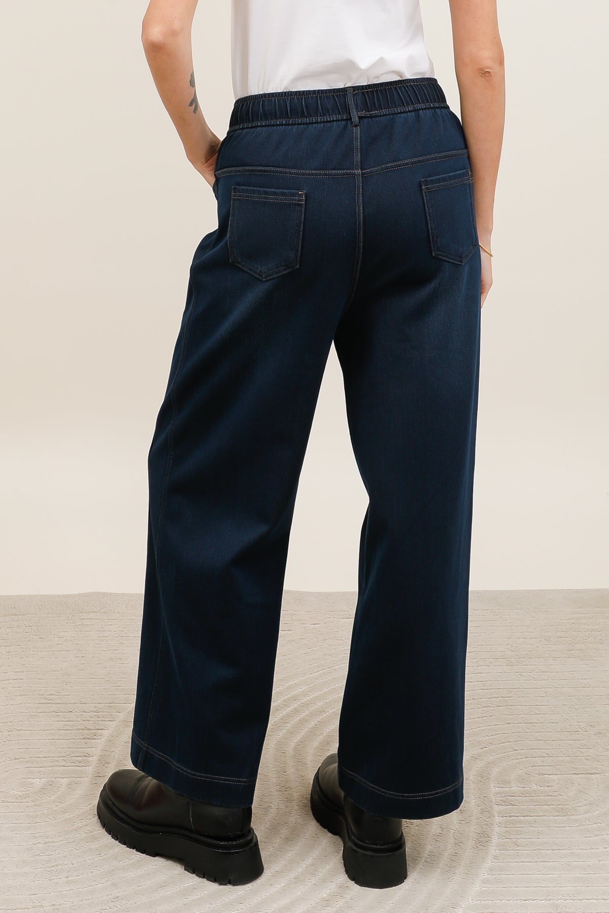 P04 - Pant